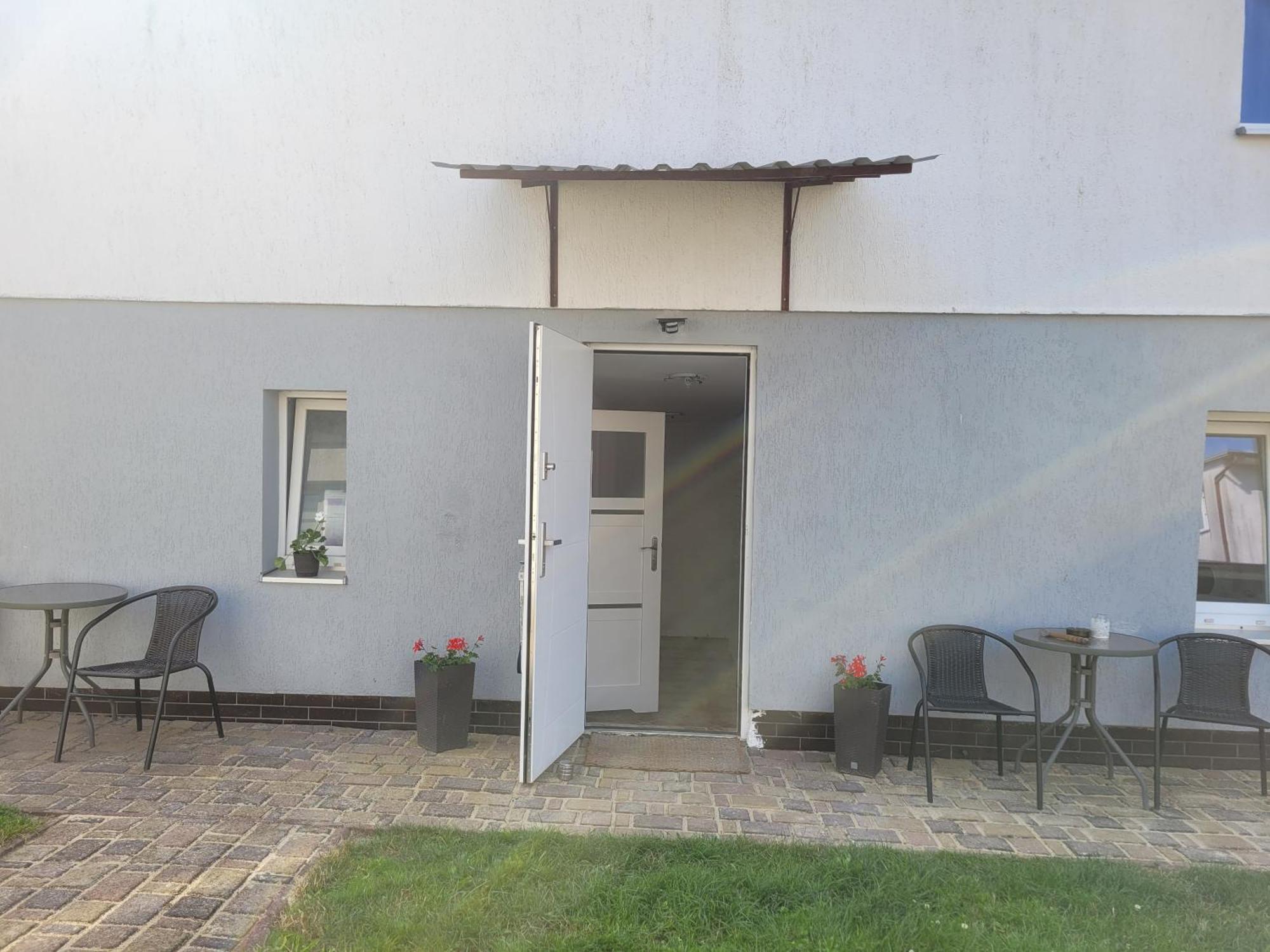 Pokoje Goscinne Galeon W Darlowku Ujście-Darłowskie Kültér fotó